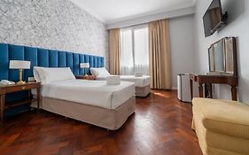 Hotel Regis
